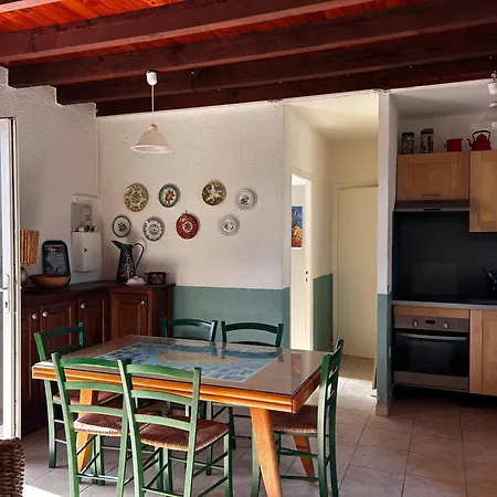 Maison Sur La *