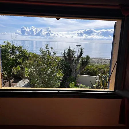 Holiday home Maison Sur La